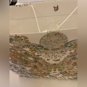 Absolutely stunning , limited edition Dior butterfly new collection shopping bag